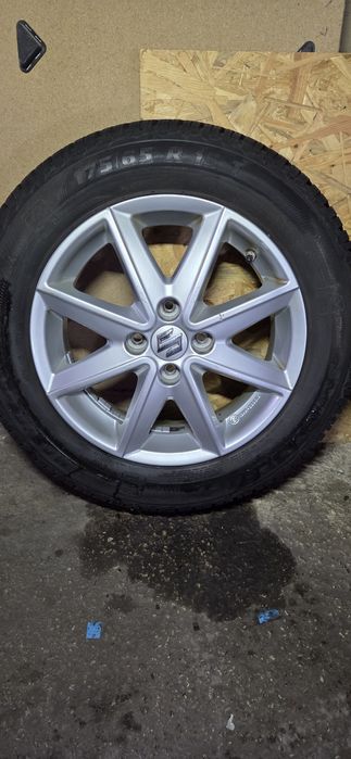 SUZUKI оригинални джанти със гуми 175/65/15 5J×15 ET40 4×100 цо54