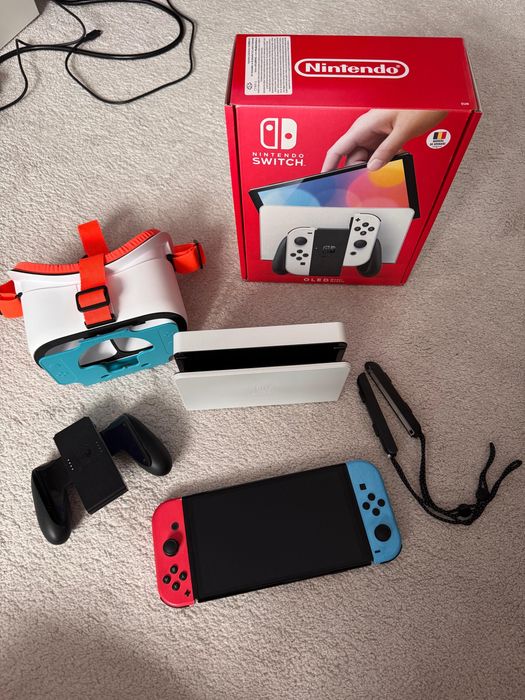 Nintendo Switch OLED + casca VR Maxx Tech