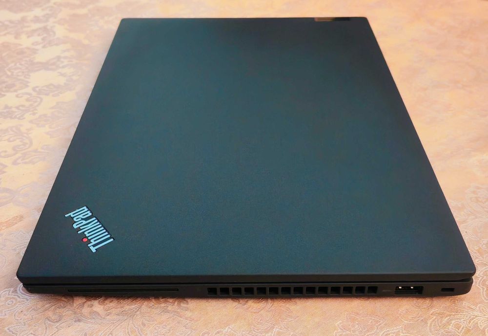 ThinkPad T14 Gen 3 Touch/Core i5-1235U/16GB RAM/256GB SSD/14 FHD+ IPS