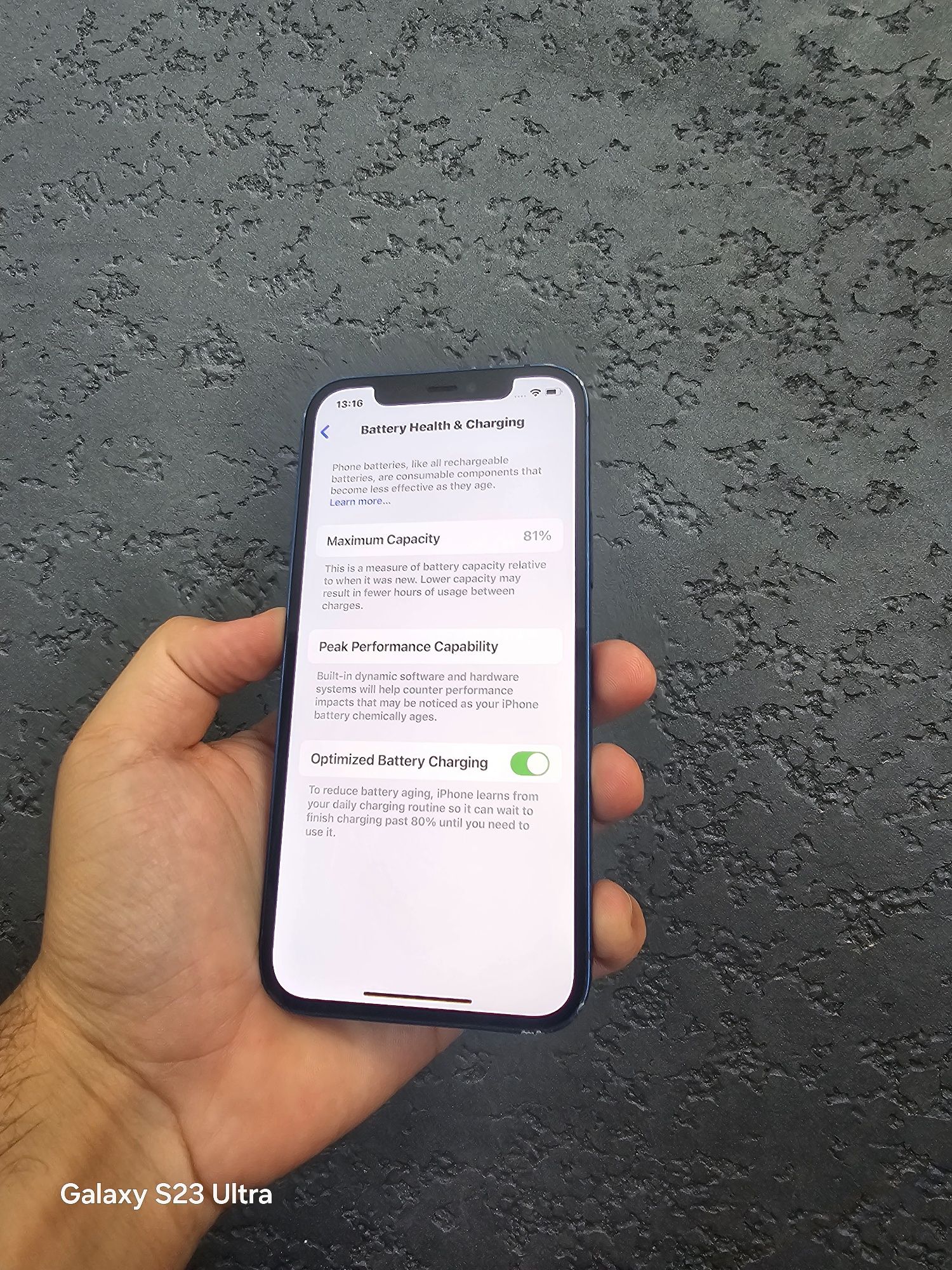 Iphone 12 rangi  rasimda
