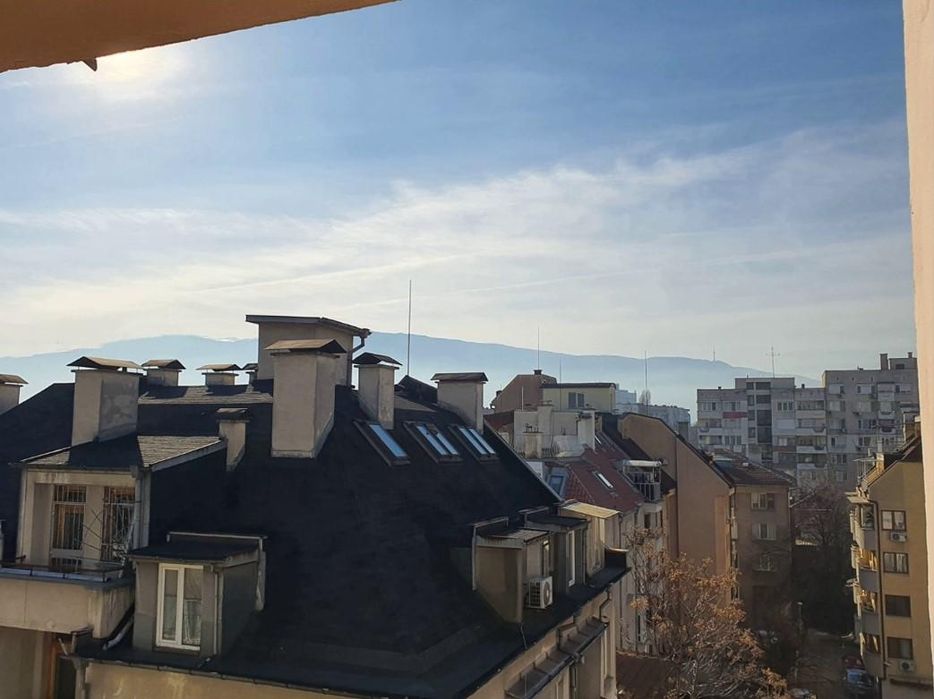 Дава се под наем Тристаен апартамент в София, Медицинска академия - 118 кв.м за 749 € - Снимка #11