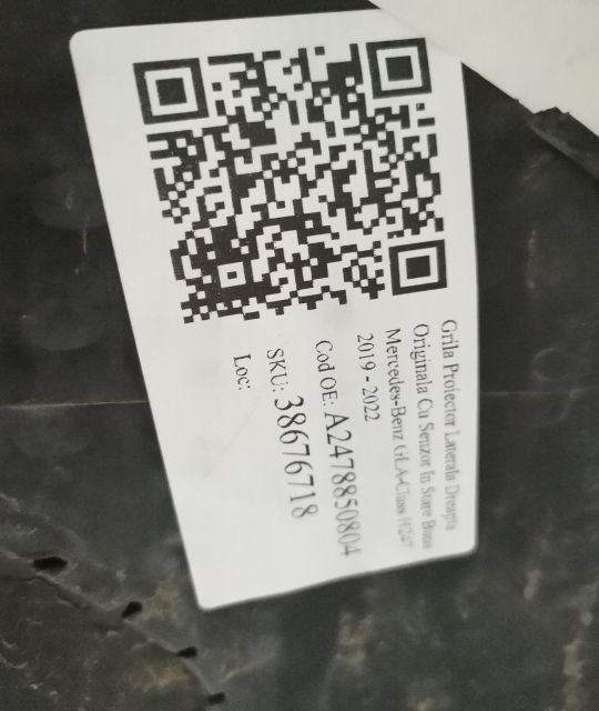 Grila Proiector Laterala Dreapta Originala Cu Senzor In Stare Buna Mer