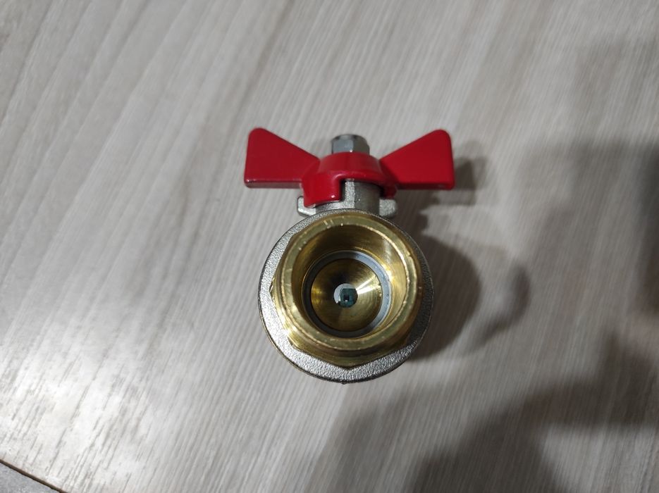 Продаю новый кран шаровый Валтек оригинал 3/4, на 25.