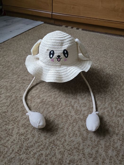 Продам детскую панамку.