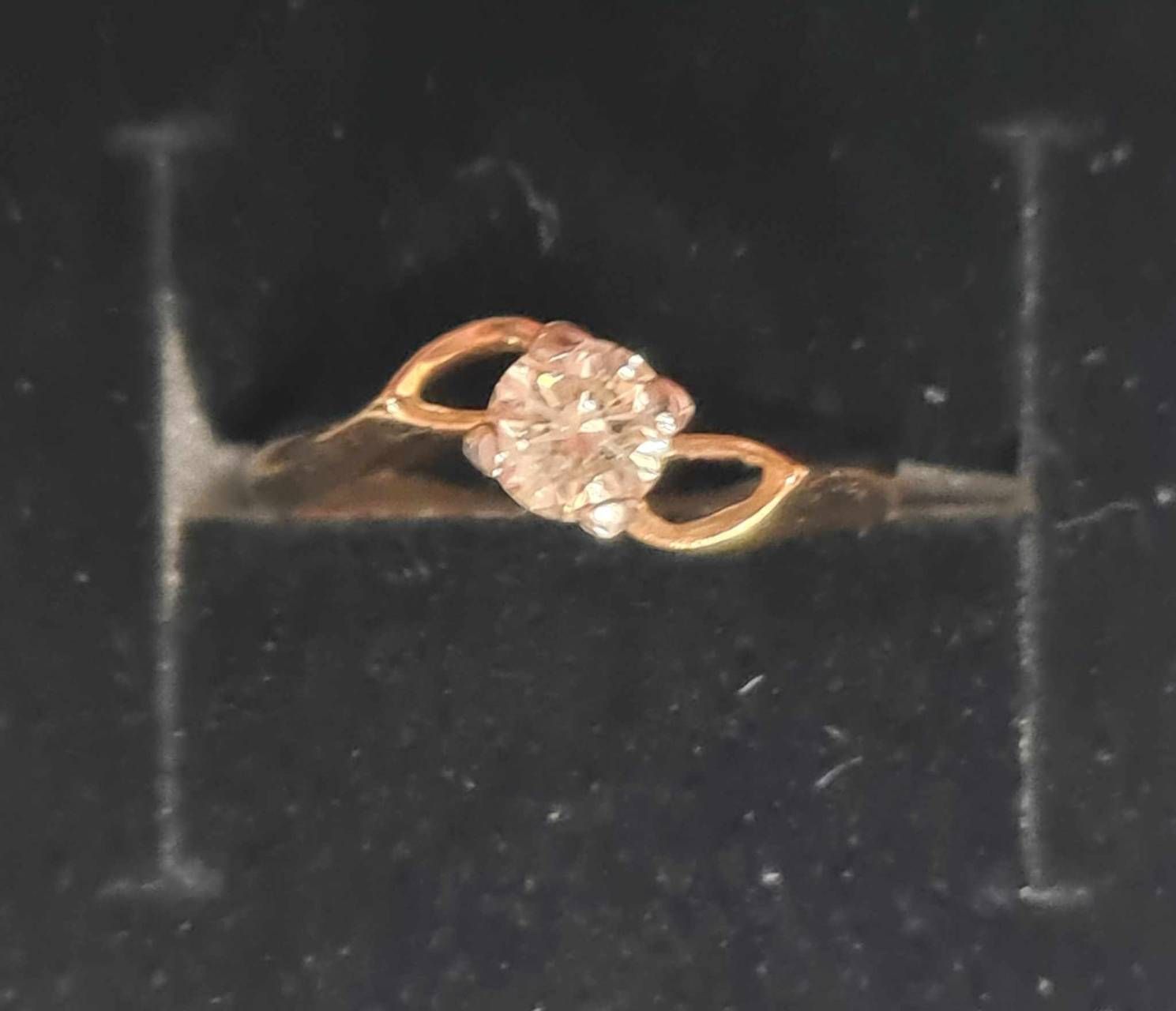 Inel din aur galben 18k cu diamant natural, IAU559