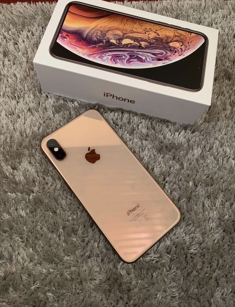 Apple xs gold 64