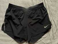 Дамски спортни къси гащи Nike