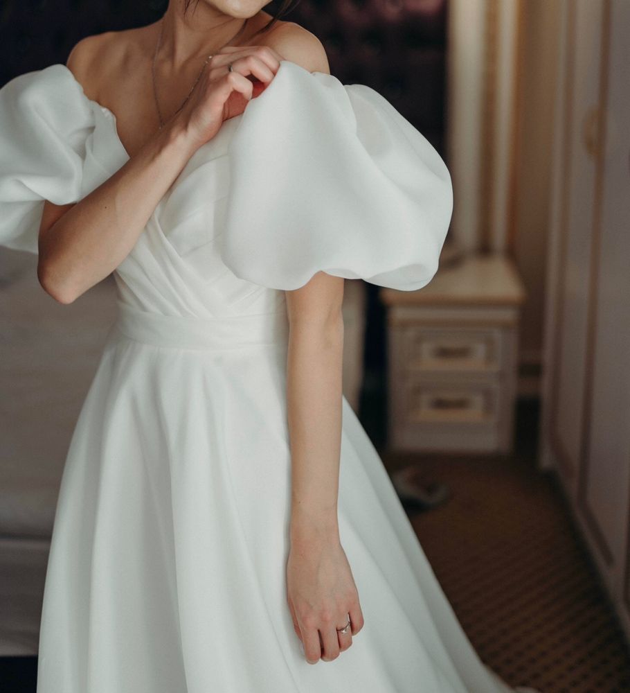 Свадебное платье минимализм S 42-44 Алматы