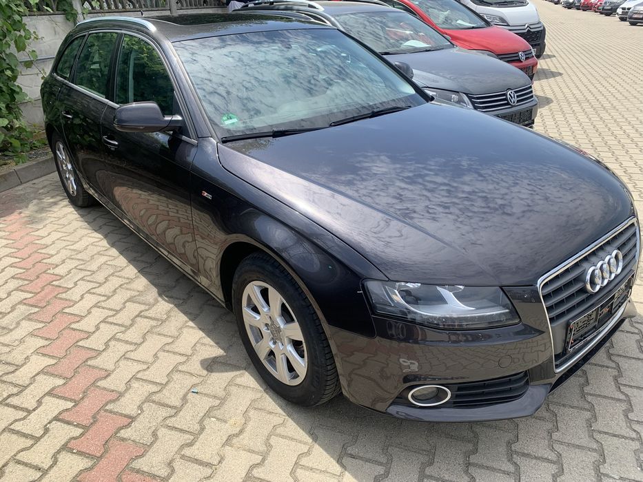 Audi A4 B8 2,0tdi  an 2010 cutie automata
