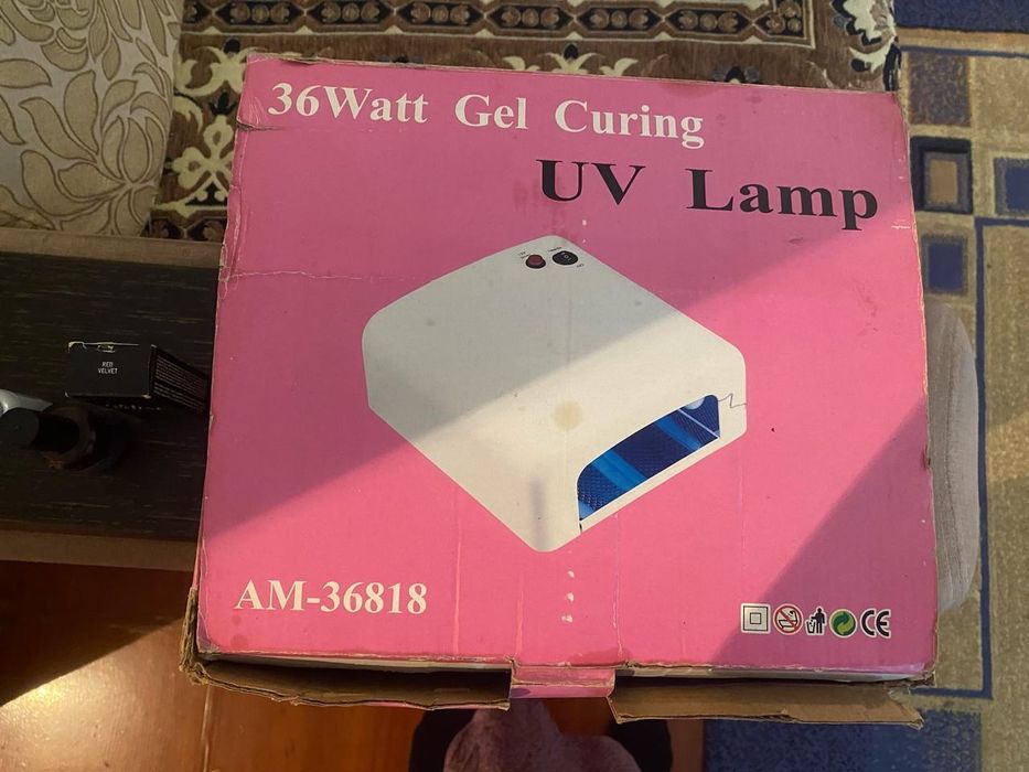 Лампа для гелевого покрытия ногтей