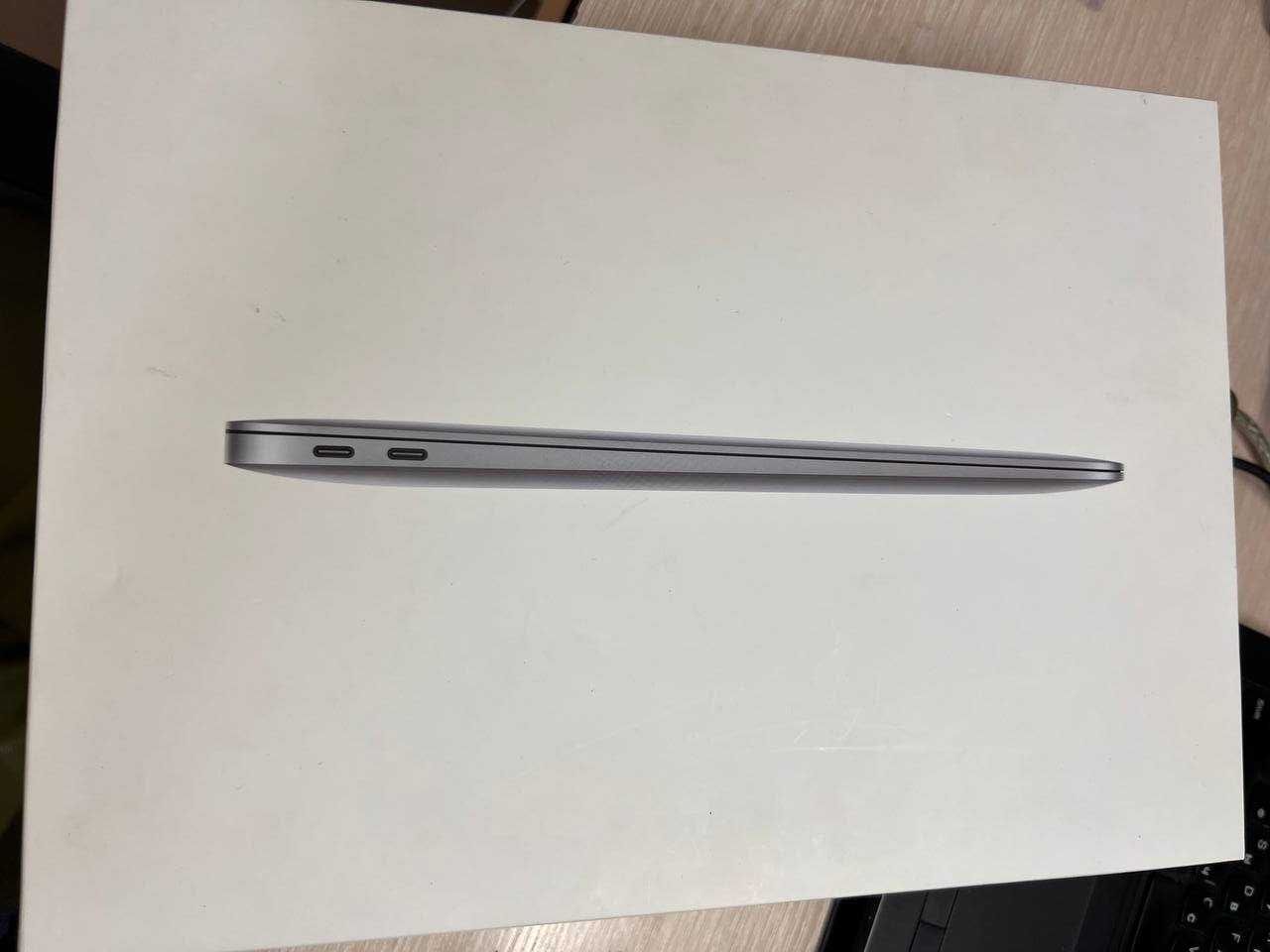 Apple MacBook (0704 г.Уральск) ЛОТ: 306565