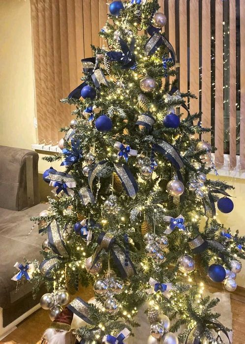 Коледна елха 210 см