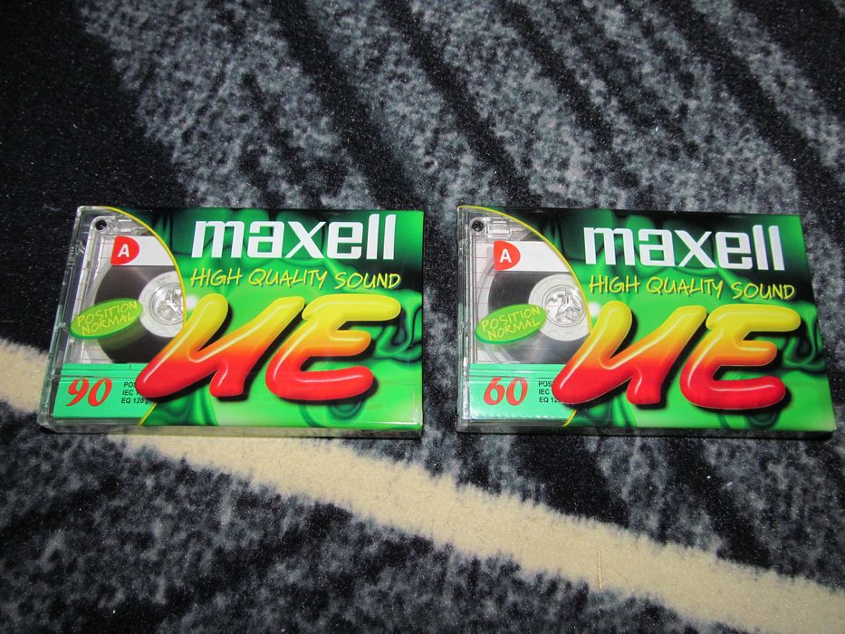 casete audio sigilate MAXELL UE de 60 sau 90 min
