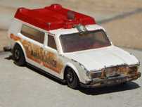 Macheta ambulanta K-49 Jaguar 1:32 Lesney Matchbox Anglia 1974