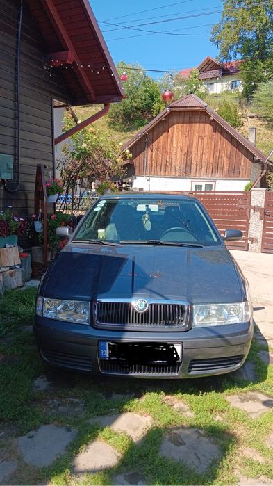 Autoturism Skoda Octavia berlina