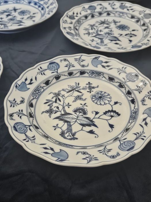 Лот  от 6 плоски чинии Meissen, „Син лук“, DM 24,8 cm