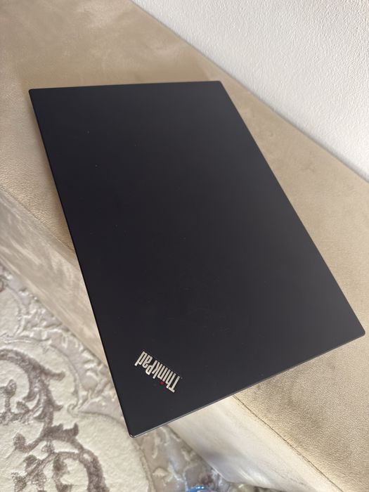Laptop Lenovo ThinkPad i7 8550U / 8GB RAM / 512GB SSD