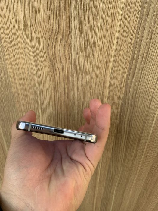 Samsung z flip 4 8/256 срочна сотилад