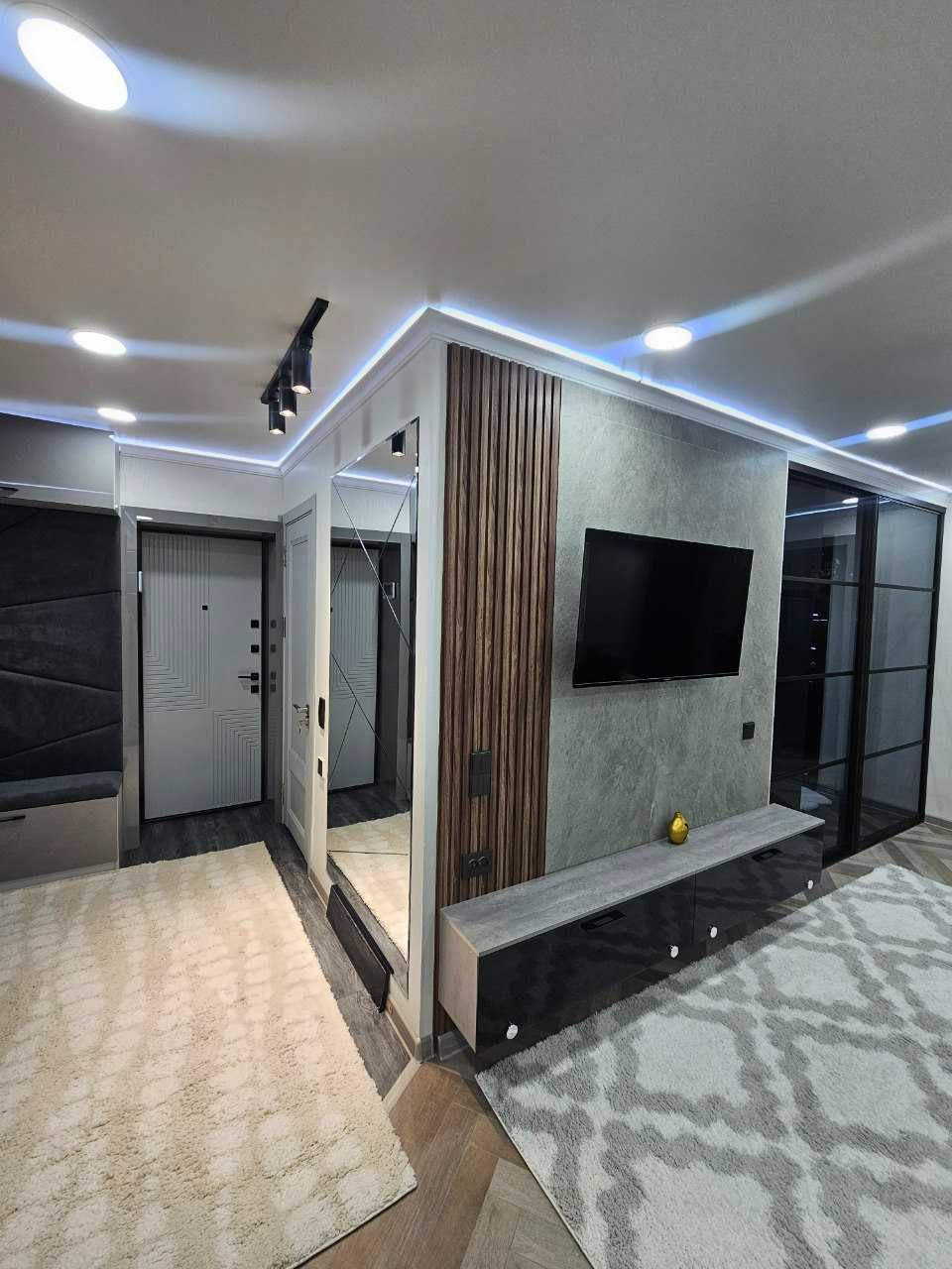 Продам 3 в 4-х комнатную.Чиланзар-5,метро Хамза. ИПОТЕКА 3в4/3/4