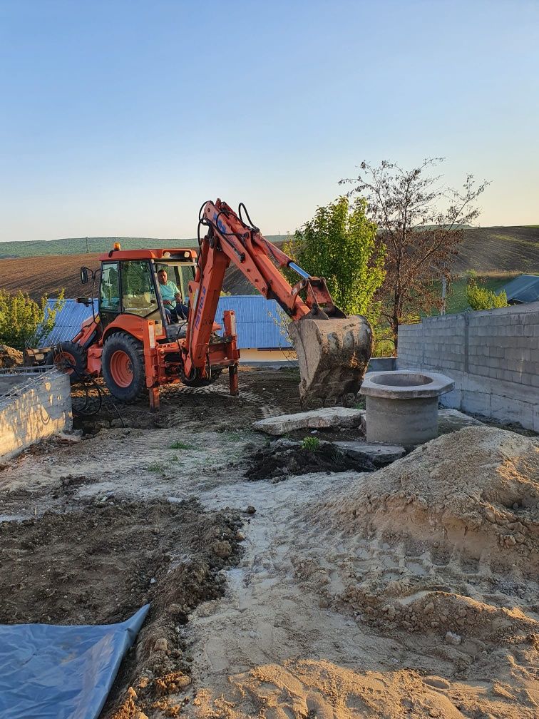 Vând buldoexcavator Fiat-hitachi