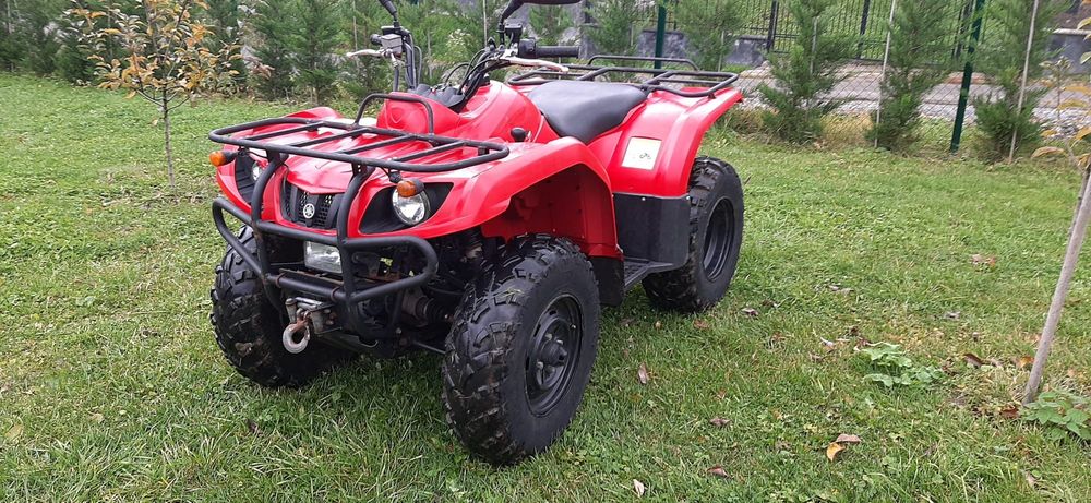 Vând ATV Yamaha Grizzly 350cc 4x4