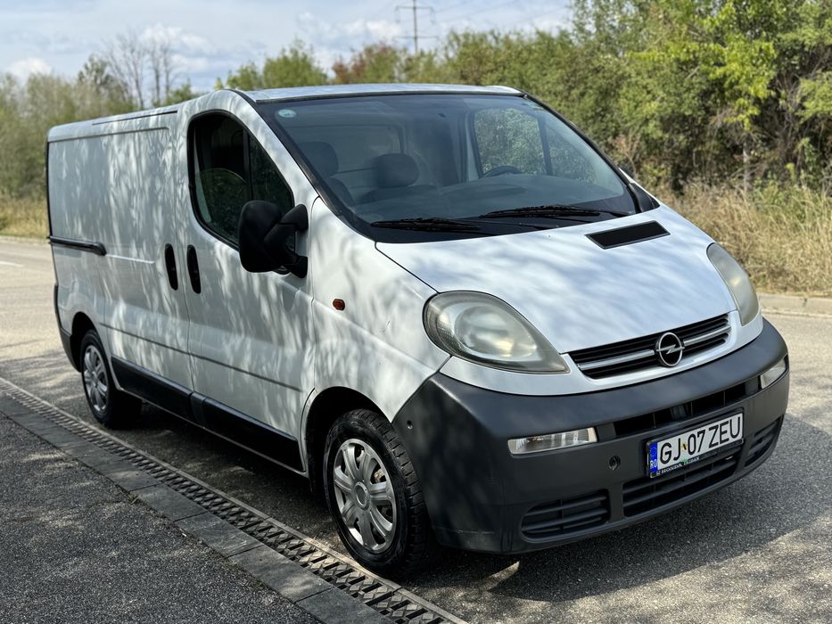 Opel Vivaro 1.9 CDTi 2006 un singur proprietar de noua.