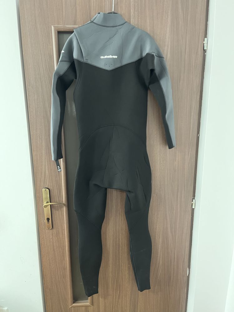 costum neopren quiksilver