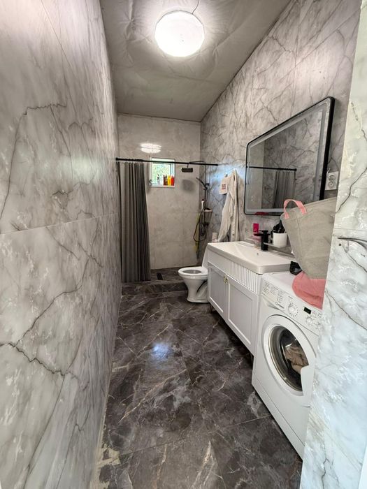 Продам дом в Алматы ,рядом рынок Алтын  Орда