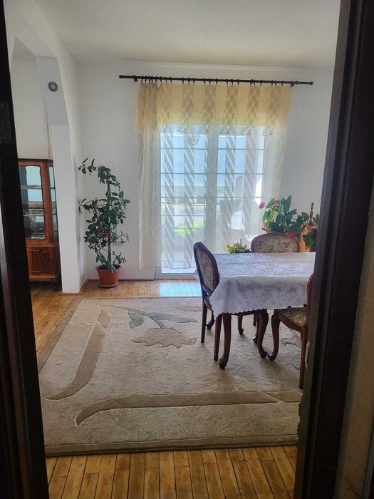 Casa de locuit, Anexe si Imprejmuire
