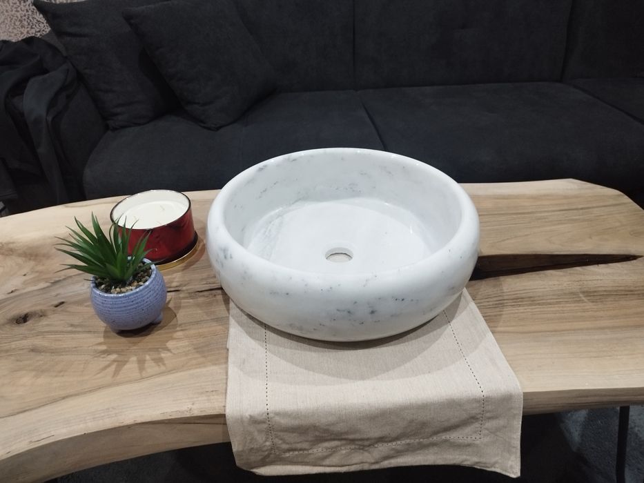 Мраморна мивка за баня