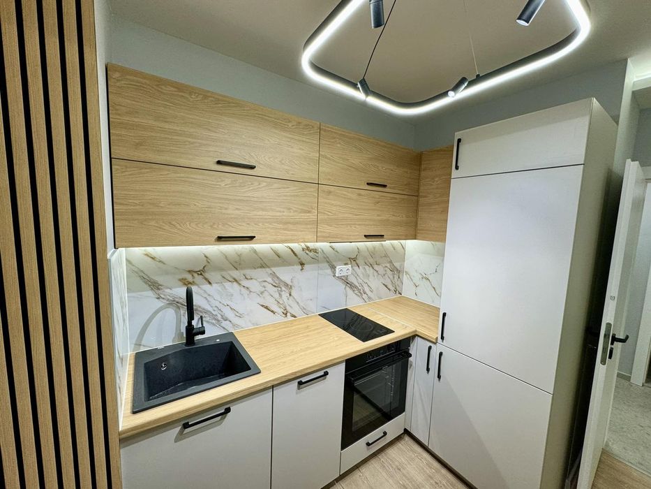 Продава се Двустаен апартамент в Пловдив, Остромила - 65 кв.м за 1839 €/кв.м - Снимка #3