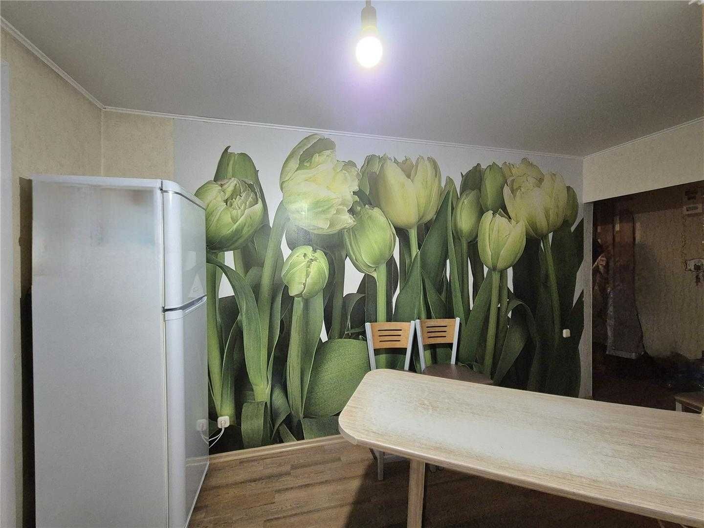 Продам 3 комн квартиру на 8 мкр  5 кольцо