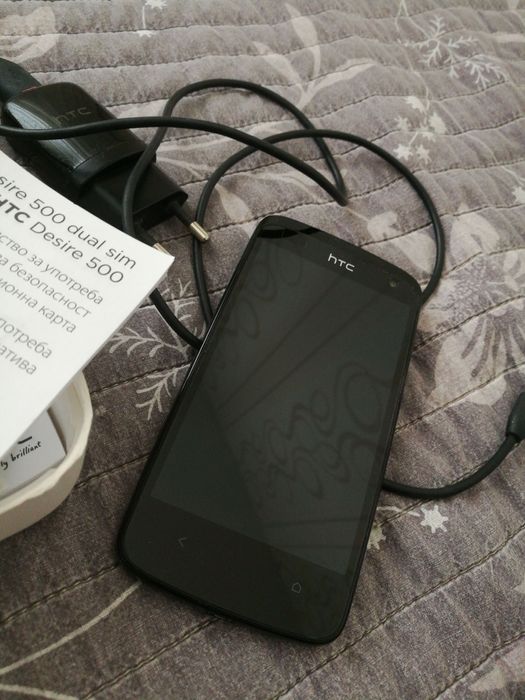 Телефон HTC Desire 500