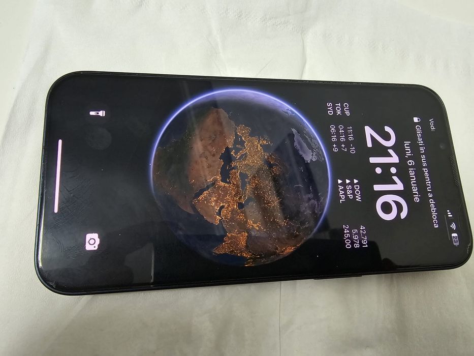 Vand iphone 13,in stare excelenta