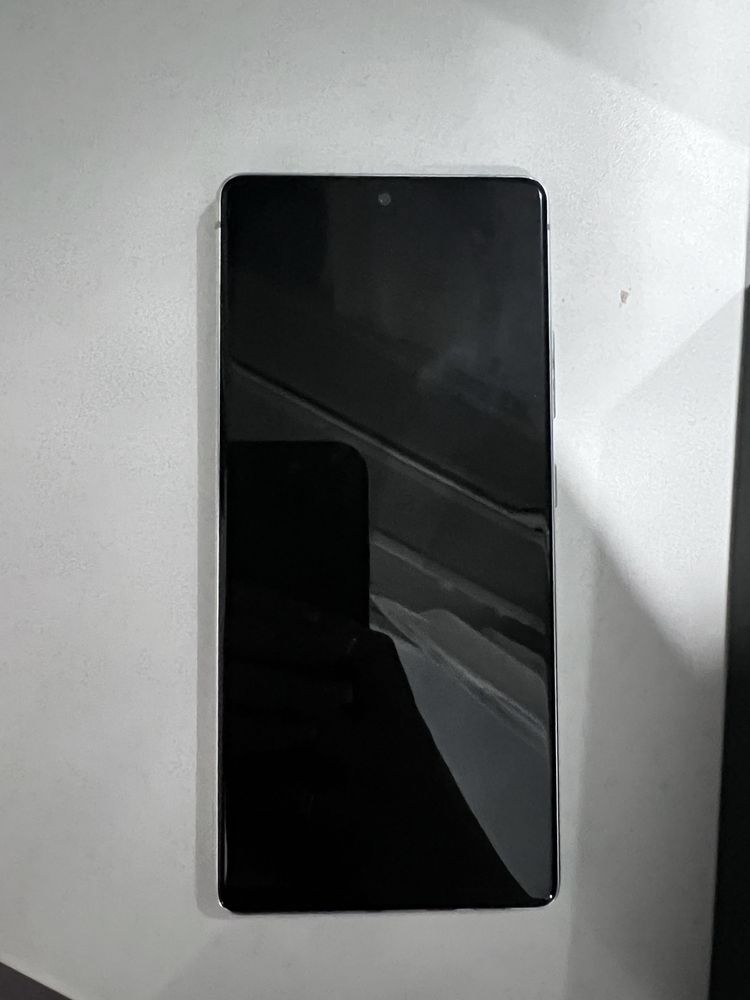 Самсунг S10 Lite