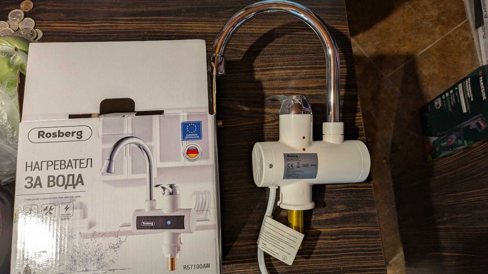 Кран за мивка с нагревател чисто нов неизползван