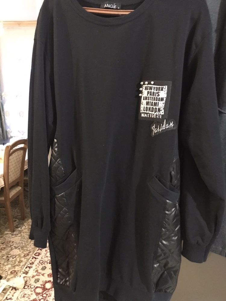 платье черного цвета