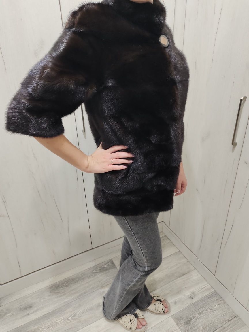 Продам Женскую Норковую Шубу 2в1