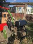 Мотоблок Кутаиси с фреза и тежести на колелата.