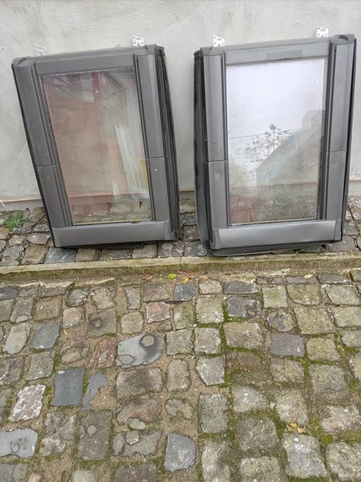 Vând 2 ferestre de mansarda in stare foarte buna