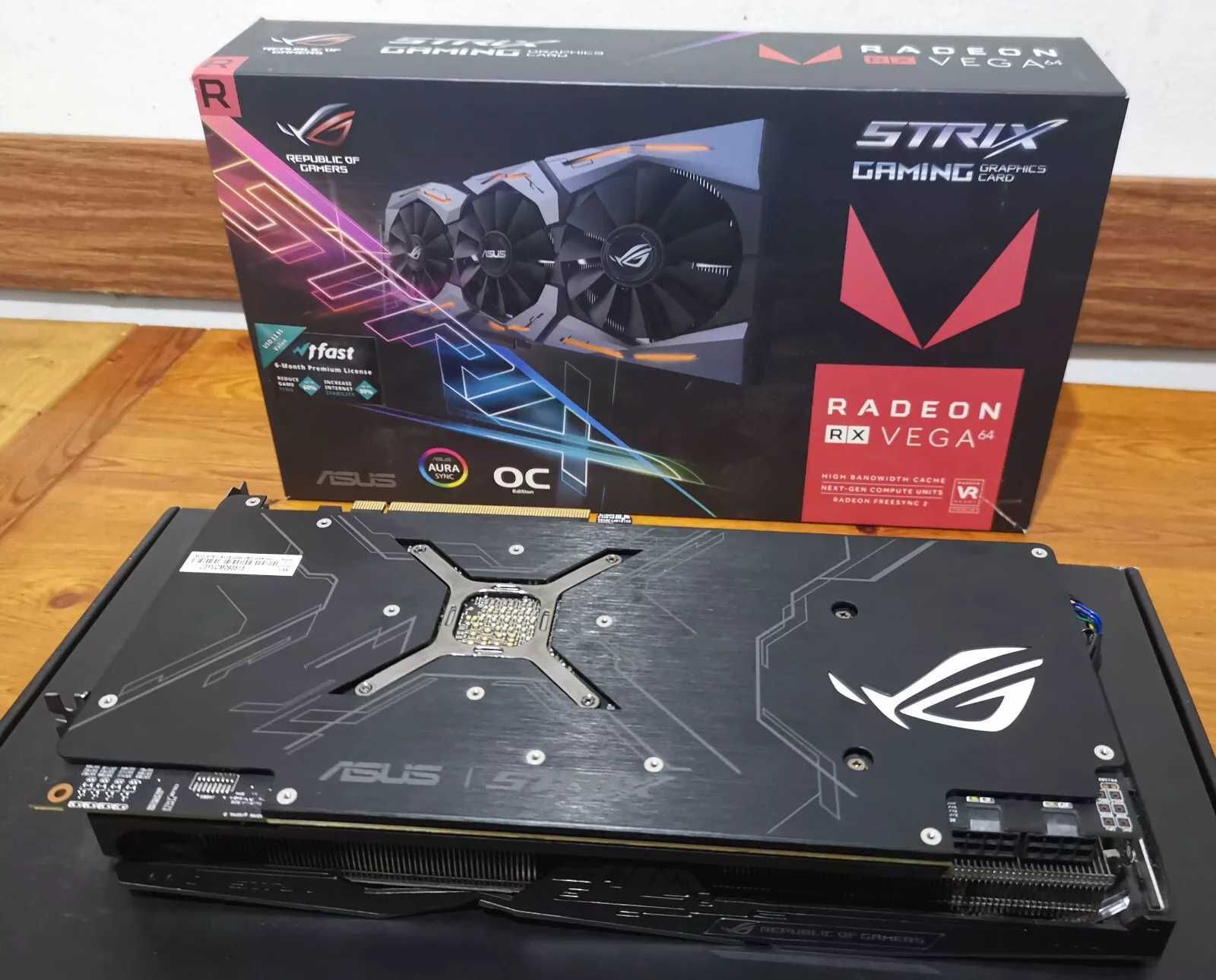 Видеокарта Asus Strix Radeon Vega 64 отлично състояние с кутия