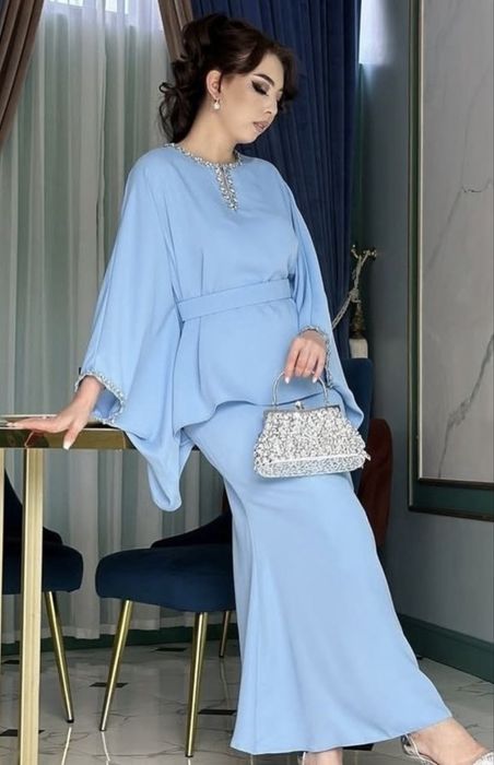 Продается шикарный турецкий вечерний костюм