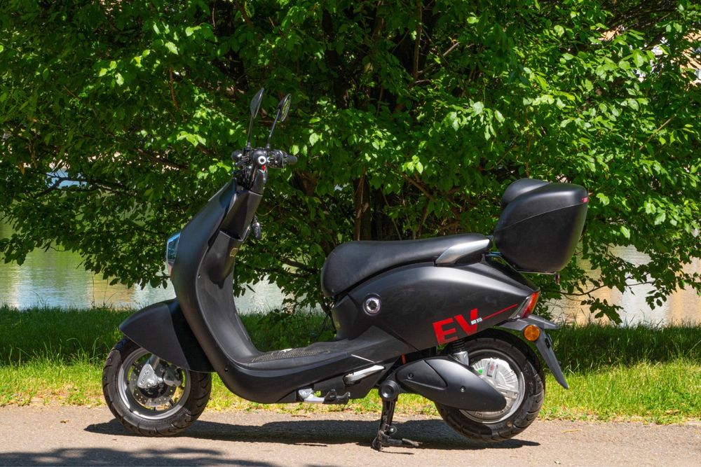 Închiriere scuter electric 60km autonomie — necestia permis