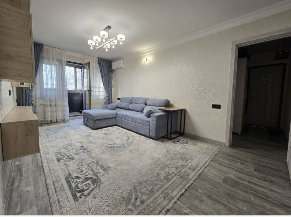 Квартира продаётся Чиланзар 13 квартал 3/4/4 с ремонтом фархадский