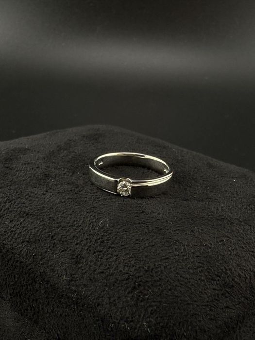 Продам обручальное кольцо