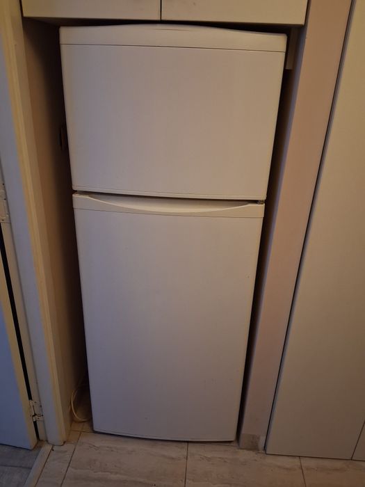 Frigider Arctic în stare buna de functionare