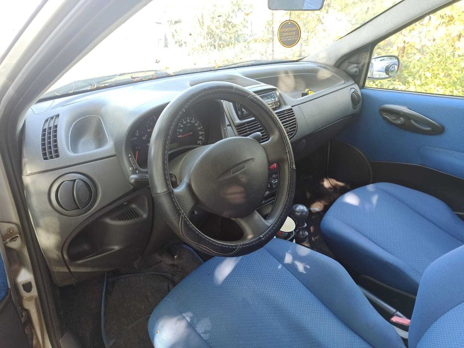 Fiat Punto 1.2 benzină – An 2003 – 120.000 km – ITP 04/2026