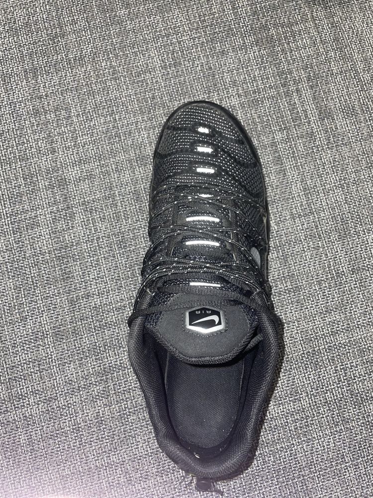 Обувки nike air max tn