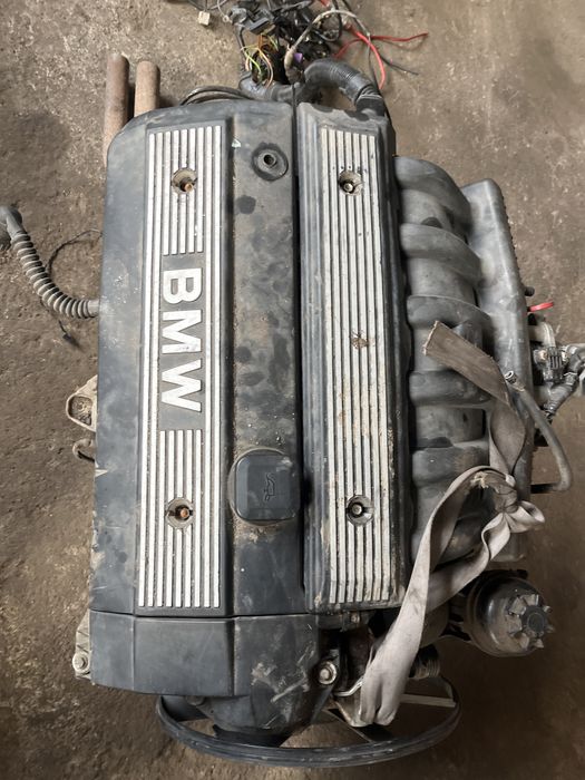 Двигатель контрактный БМВ Е 39 2,5 привозной