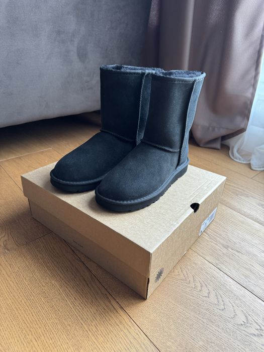 Нови UGG Апрески Classic Short